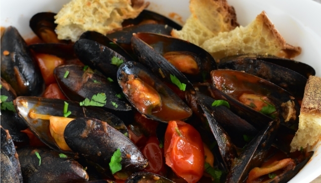 Di Cozze Non si Muore, Si Muore per Amore | Menu Gourmet di Pesce per Due Persone